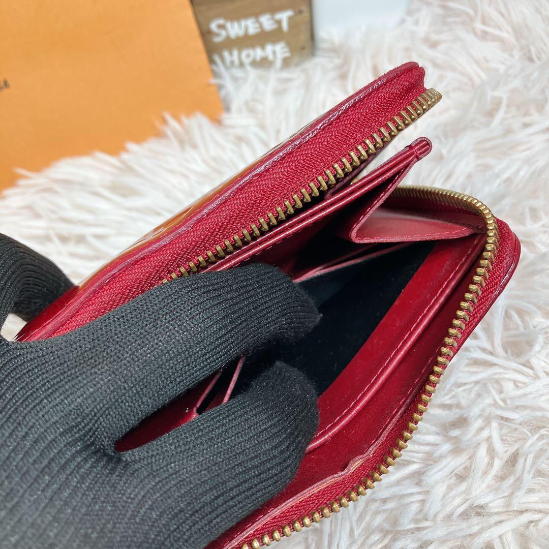 美品 ルイヴィトン ヴェルニ エナメル ジッピーウォレット レッド パテント