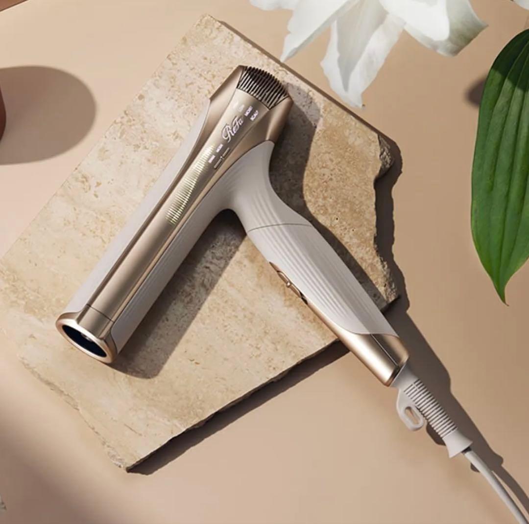 【新品未使用】リファ ビューティックドライヤー スマートW アイボリー