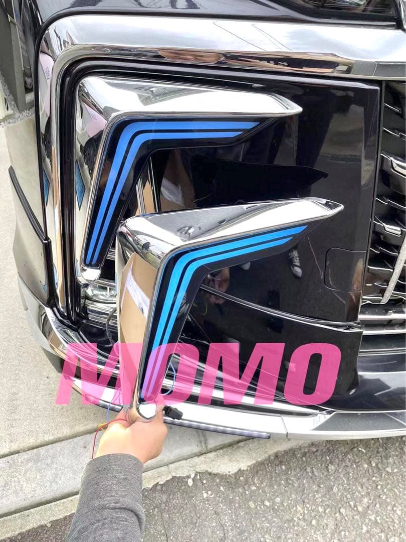 アルファード30後期 シグネチャーイルミブレード デイライト 流れるウインカー