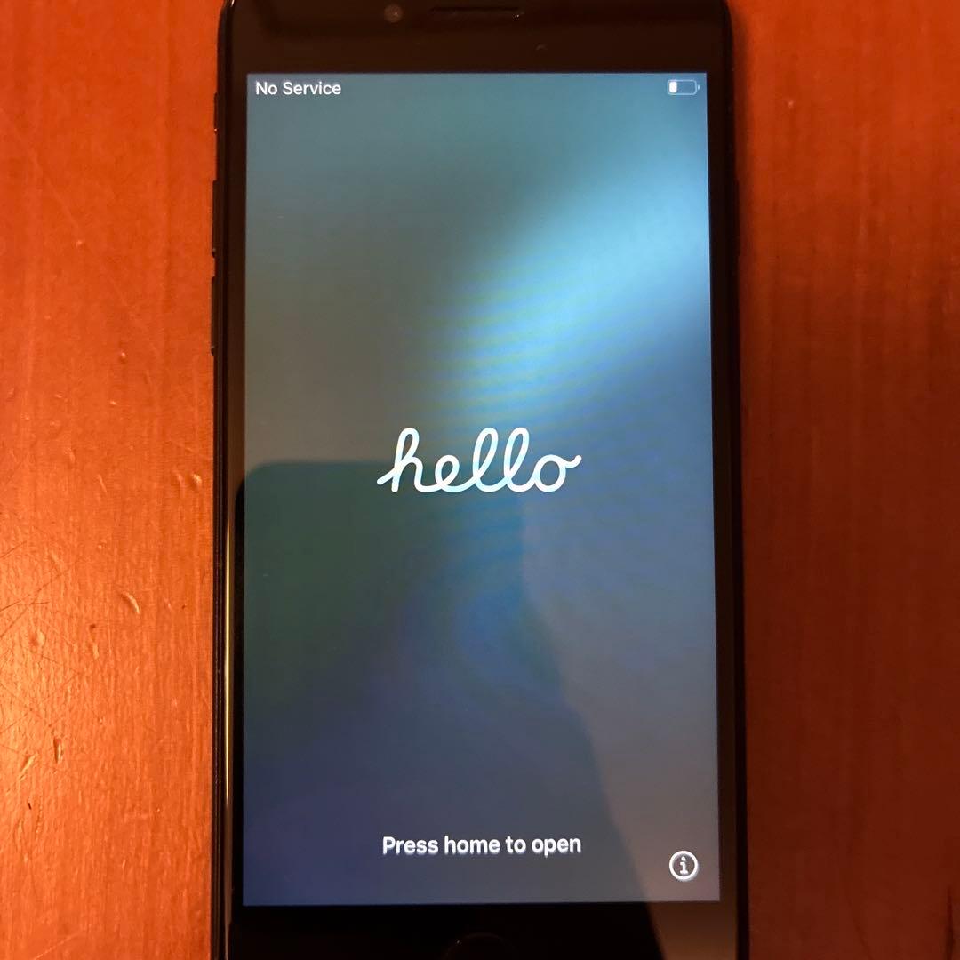 アップル　iPhone SE BLACK 128GB 第2世代