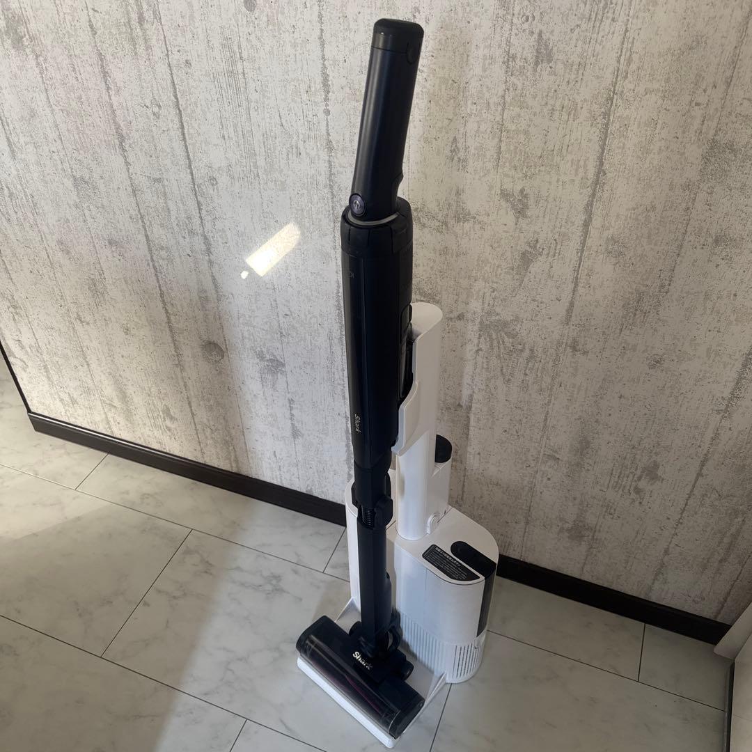 Shark EVOPOWER スティッククリーナーLC551JBK