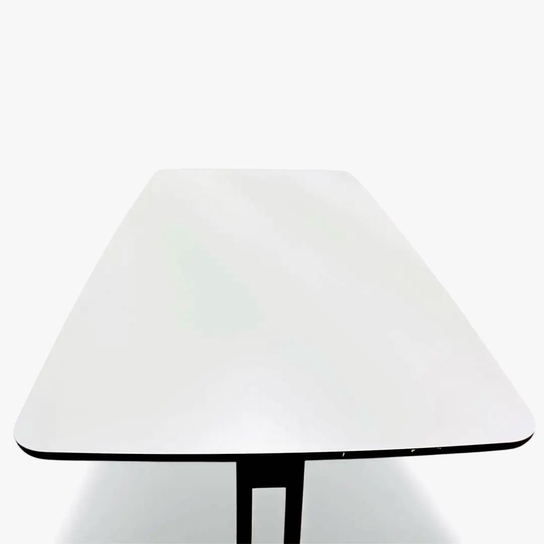 カリモク60+ カフェテーブル1200 T36420HW高級感あるモダンデザイン