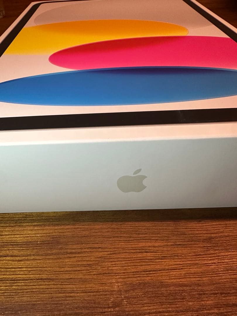 【新品未開封】iPad 第10世代 WiFiモデル 64GB ★箱・ケーブル付き