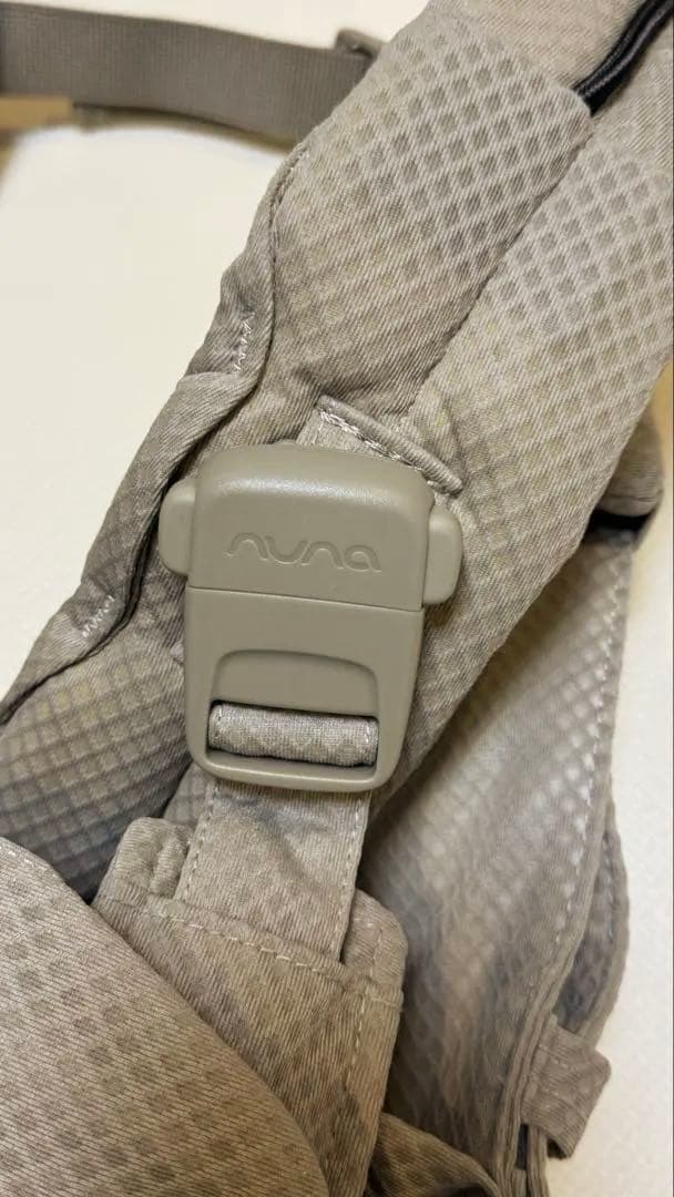 stardustparade【美品・希少】nuna 抱っこ紐