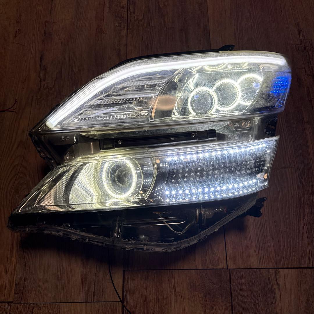 送料込み　20 ヴェルファイア ヘッドライト カスタム　助手席側