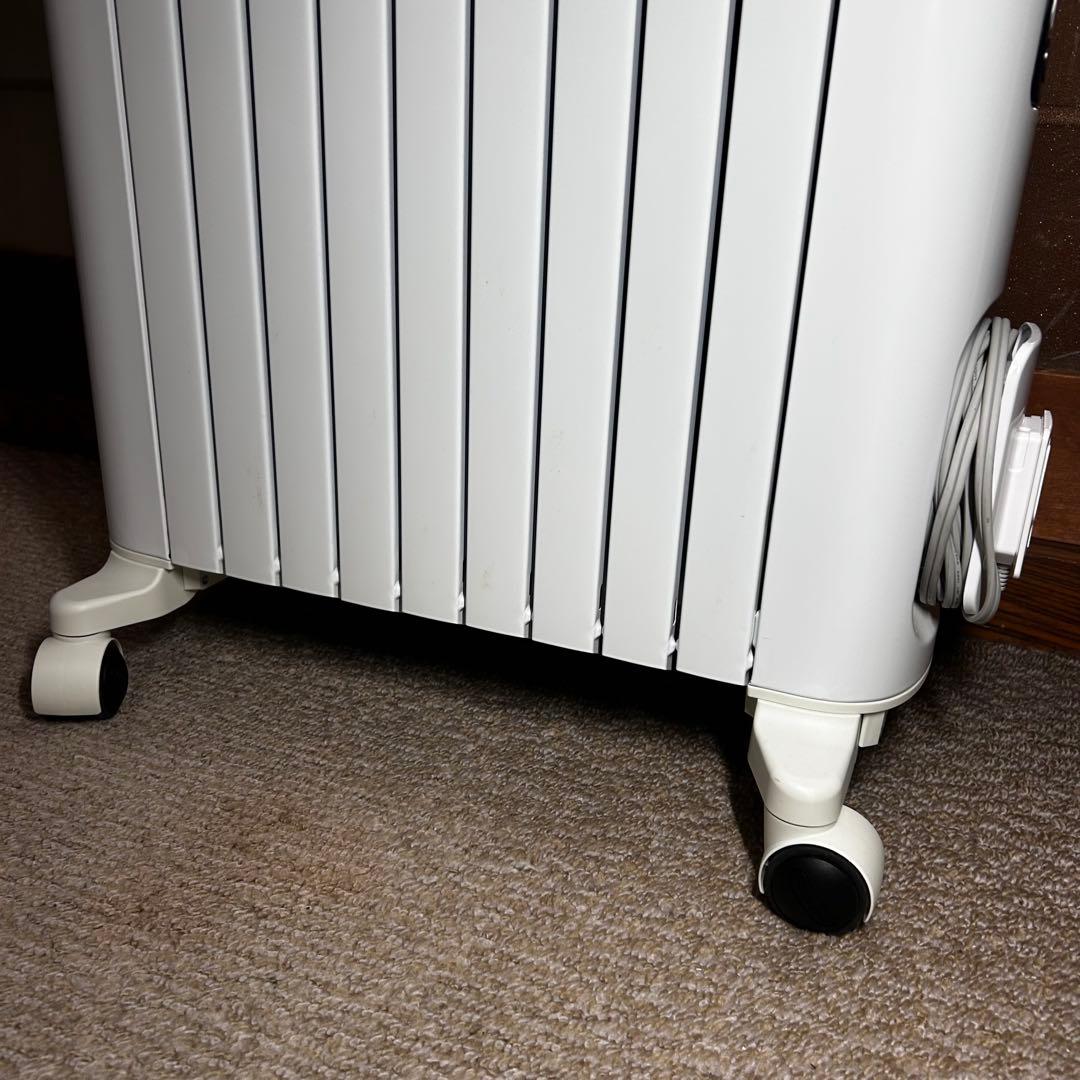 【美品】デロンギ ユニカルド オイルヒーター RHJ65L0915 ゼロ風暖房