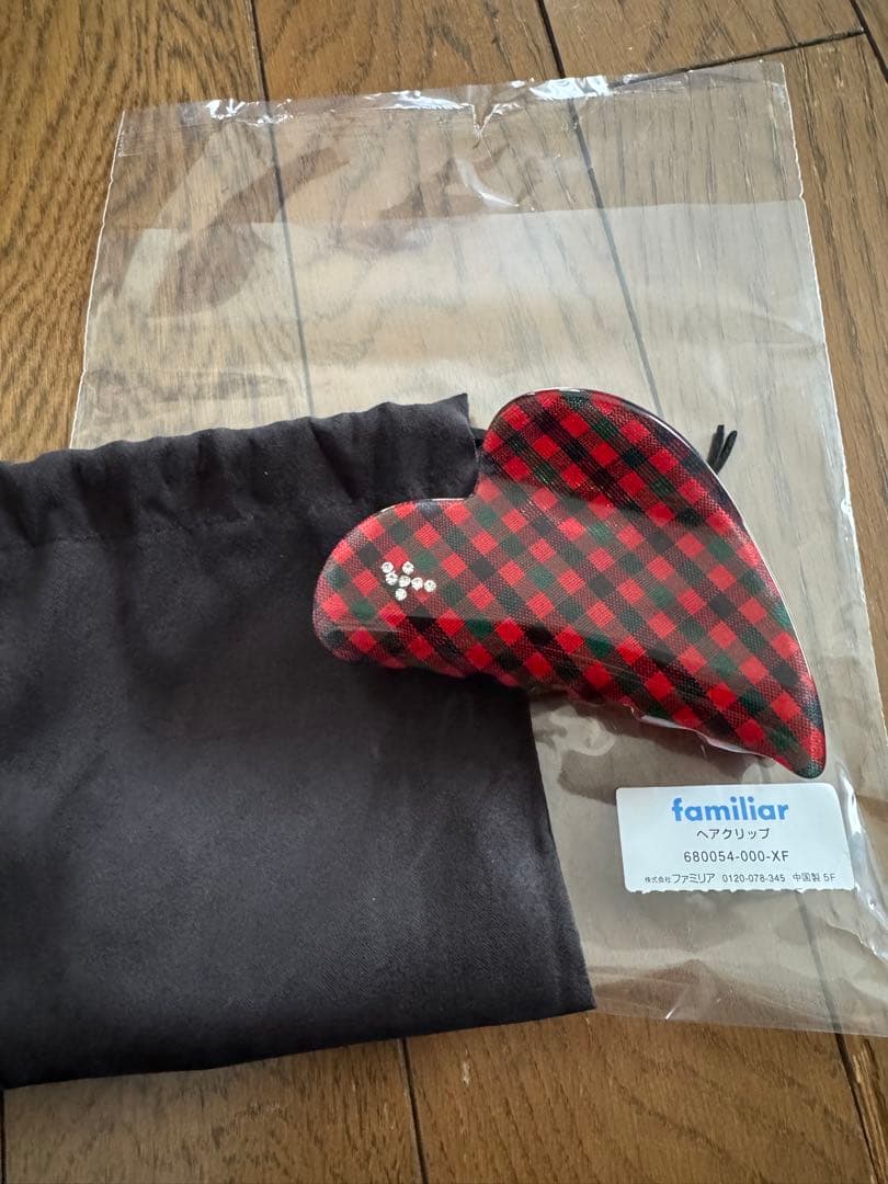 ファミリア 赤チェック ヘアクリップ ハート型　ヘアアクセサリー