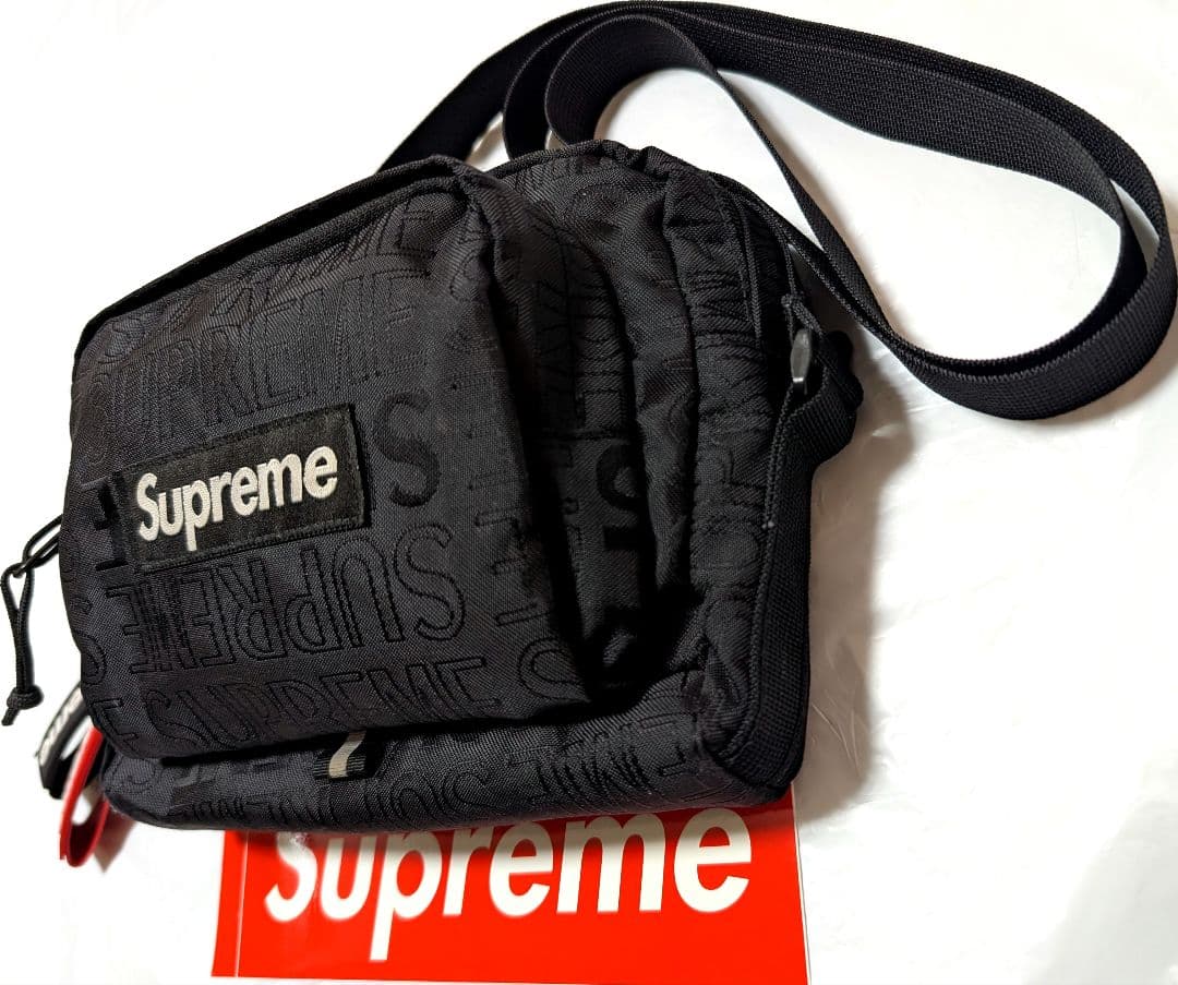 U*a様 【美品】 黒色 19ss Shoulder Bag　完売品