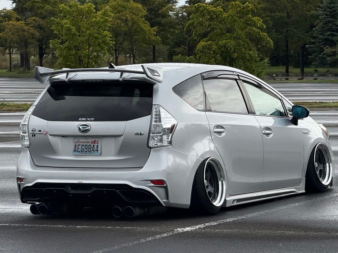 シルクブレイズ バンパー プリウスα ジャンク