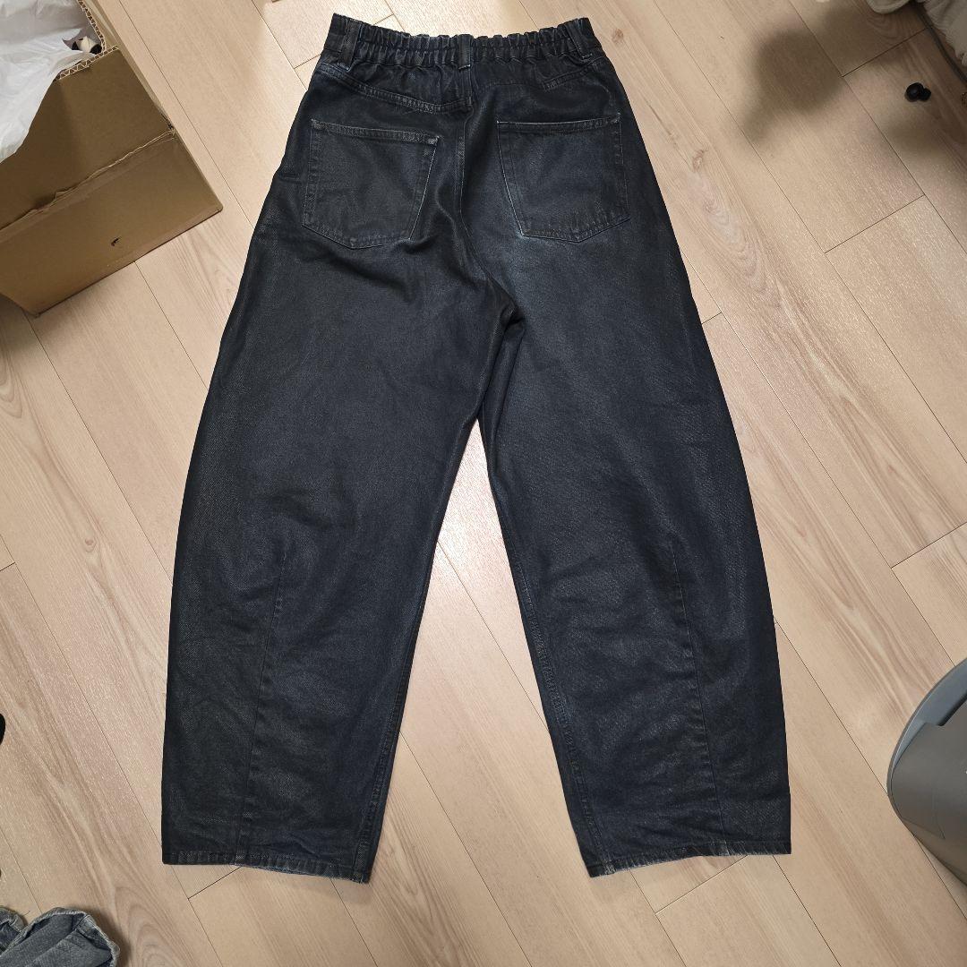 【値下げ可能】ユナイテッドトウキョウ　コーティングデニムバレルパンツ　ブルー