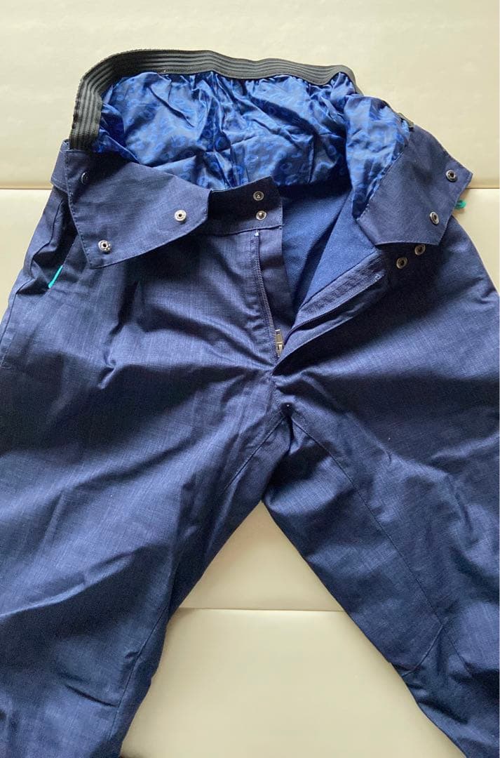 最終お値下げ！美品　スノボウェア　レディース 上下　セット　M 9号　スキー