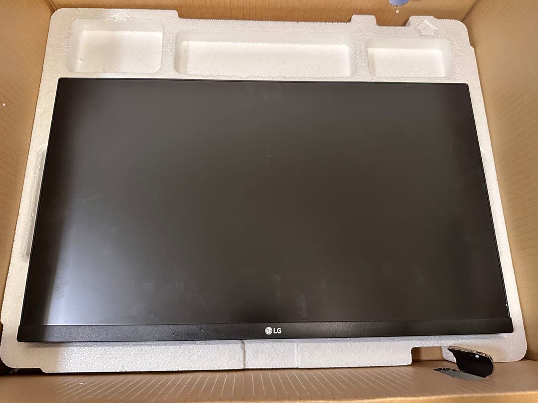 LG FullHD ディスプレイ　24QP550-B 液晶モニター