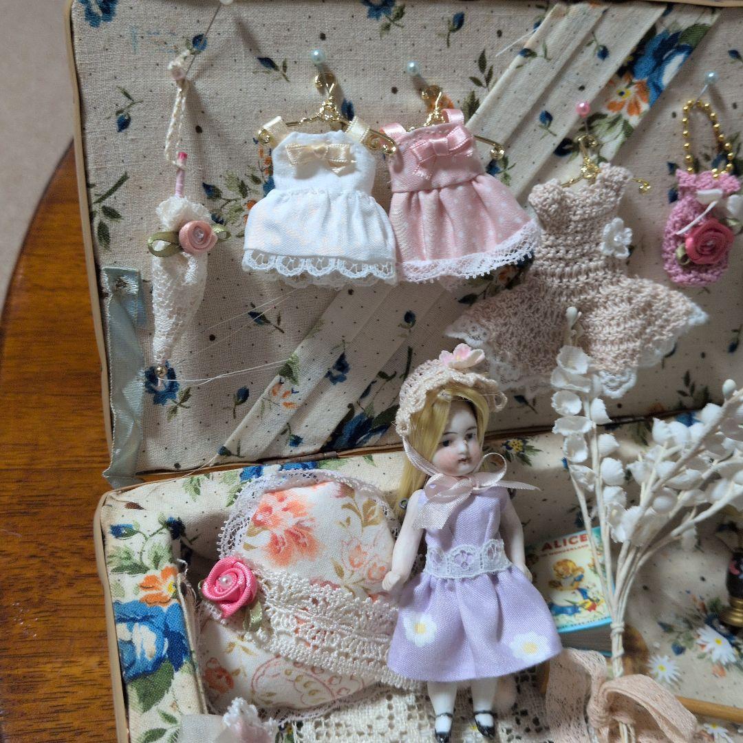 フランスビンテージソーイングボックス入りプレデーションボックス