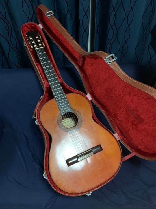 [かいもの　中出阪蔵　Nakade Sakazo クラシックギター　美品