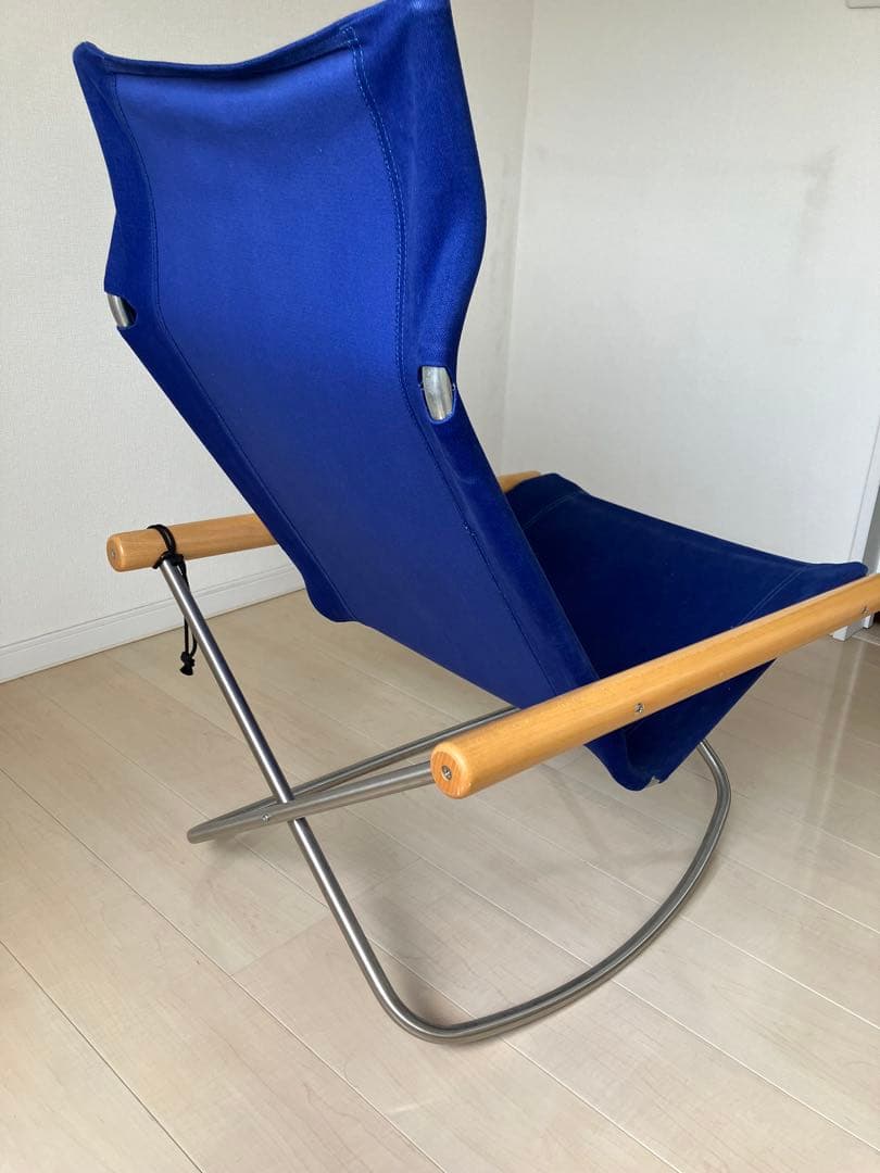 お*ち様 ニーチェア　ロッキングチェア　ブルー 10年以上前に購入しました。