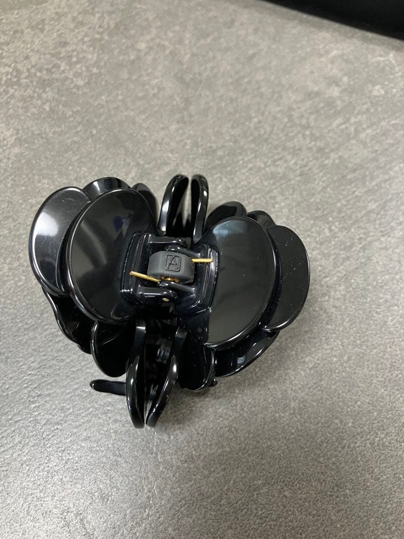 アレクサンドル ドゥ　パリ　カメリア　クリップ　ブラック