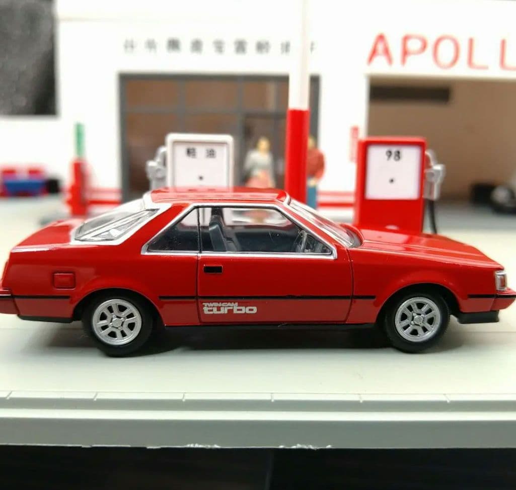 トミカリミテッドヴィンテージNEO トヨタ コロナハードトップ2台セット