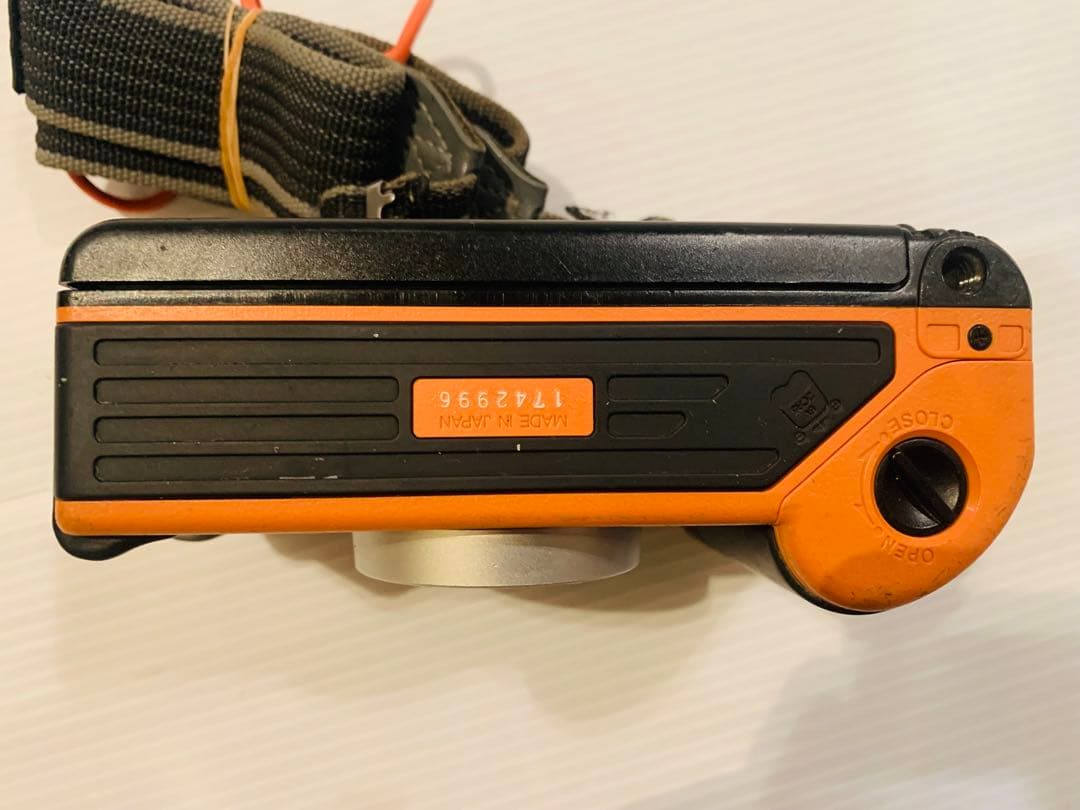 【動作品】フィルムカメラ Konica 現場監督 LENS 28 WB ECO