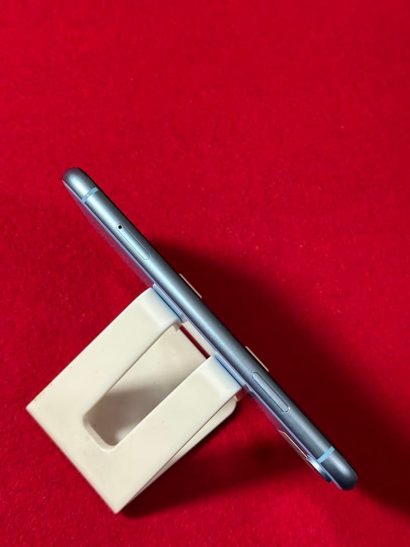 【8607】iPhone XRブルー 256GB simフリー