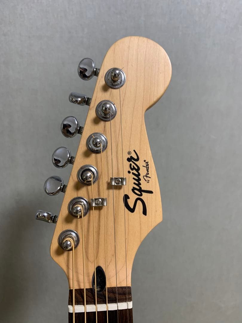 Squier Stratacoustic エレアコ