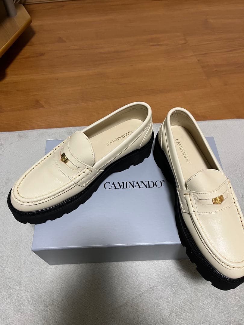 CAMINANDO 別注ボリュームソールローファー　ナチュラル