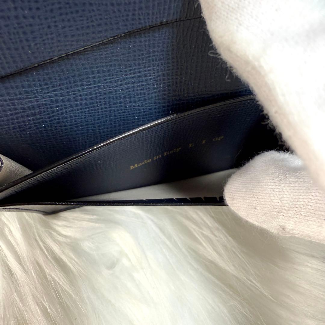 美品 ヴァレクストラ 名刺ケース カードケース ブラック レザー 名刺入れ 黒