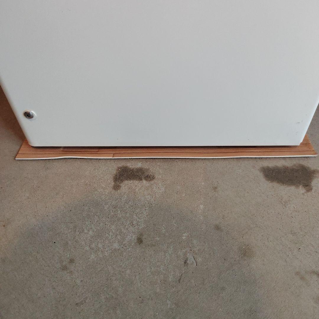 コンパクト　冷凍庫　サンデン　ホワイト