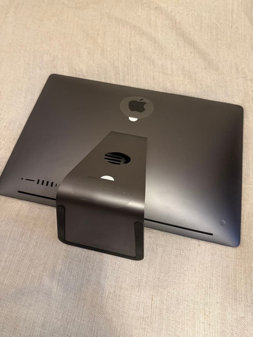 【美品】iMac Pro 2017 10コアXeon Vega 64