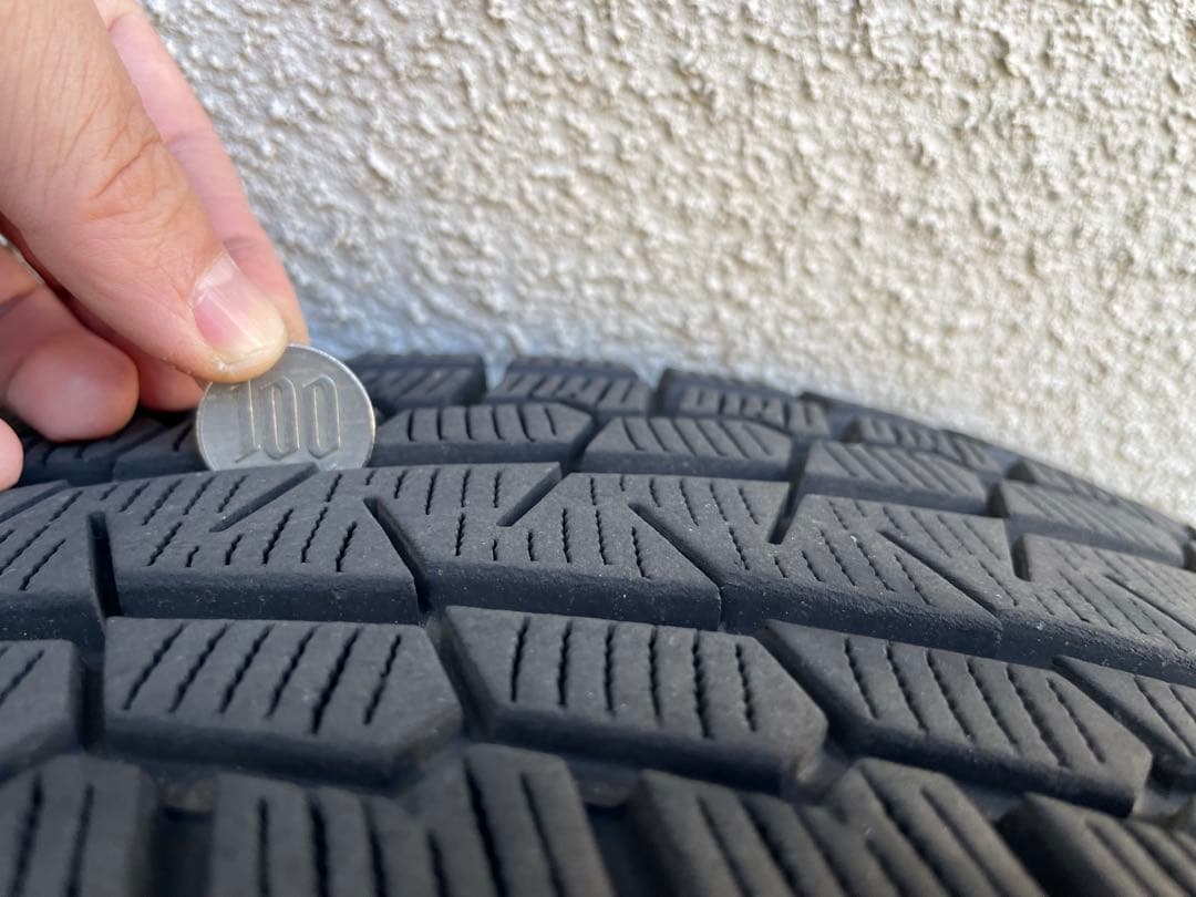 美品YOKOHAMA ice GUARD SUV G075 225/65R17