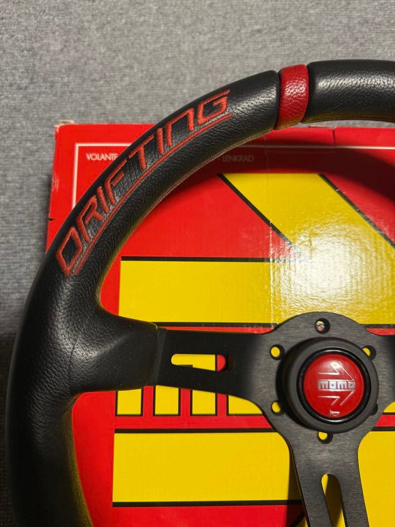 MOMO DRIFTING ステアリング