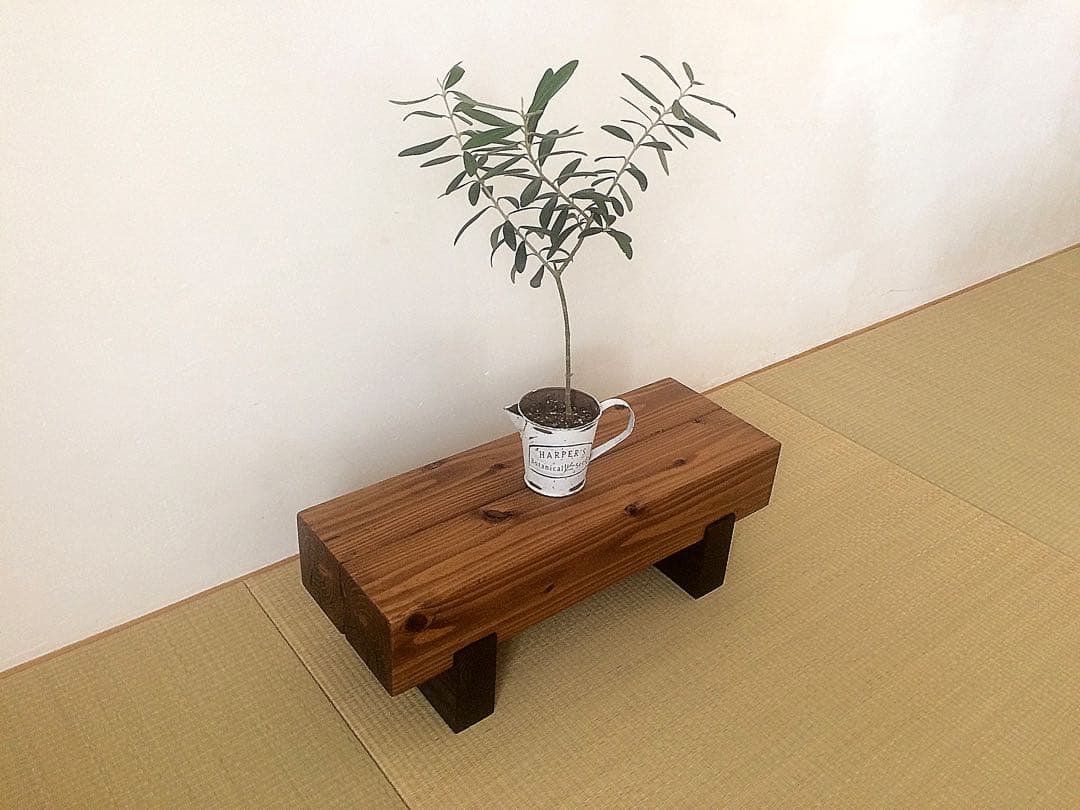 どっしり木製飾り台☆約横幅50×高さ17×奥行き18cm☆花台