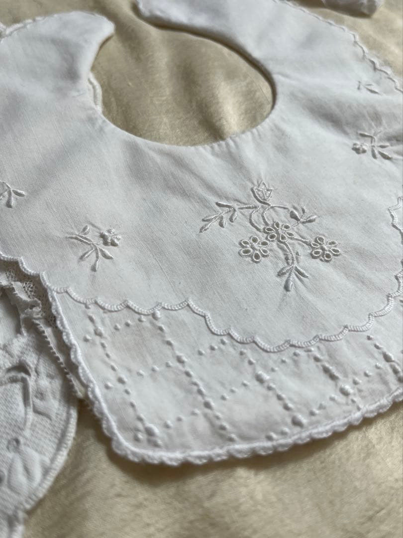 ◆SALE◆フランスアンティーク｜手作りスタイ5枚レース刺繍ドールテディベア