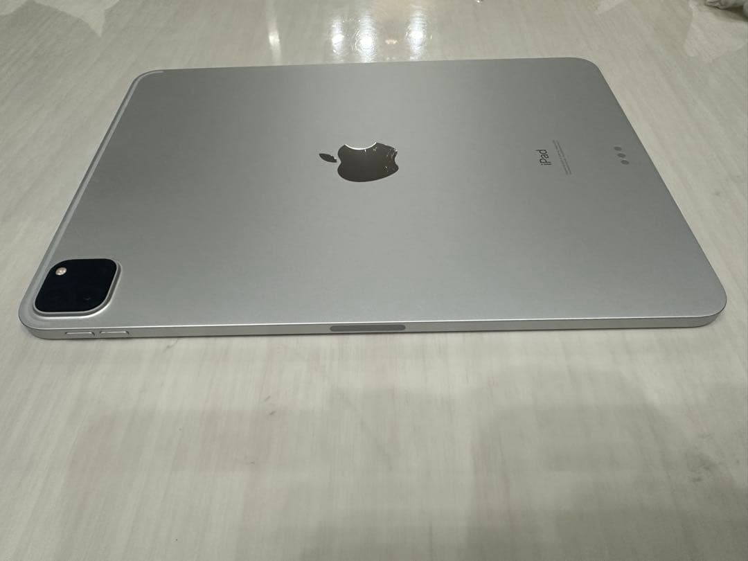 iPad Pro 11インチ（第２世代）　Wi-Fiモデル　256GB　シルバー