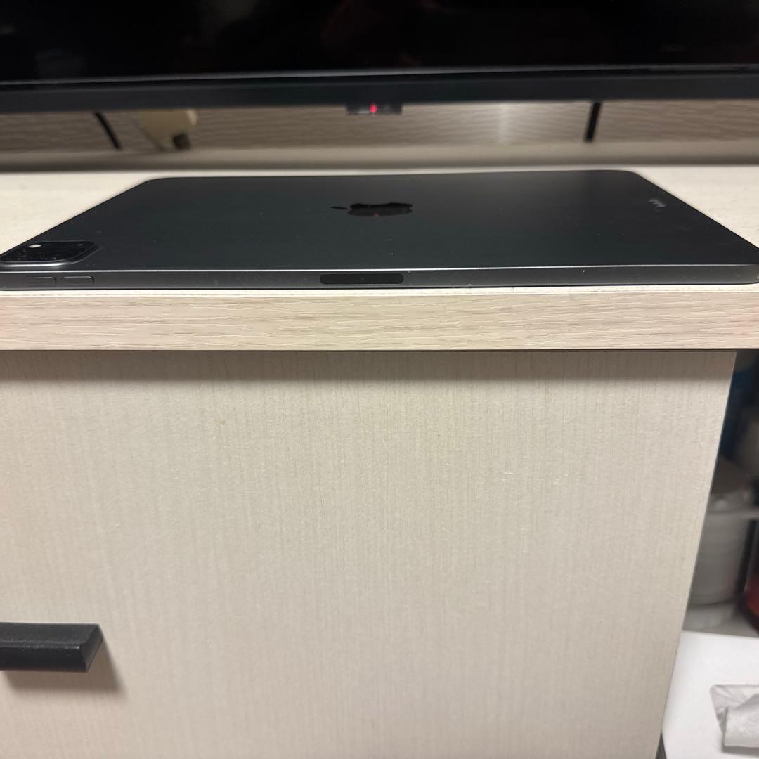 iPad本体 iPad Pro + Magic Keyboard + Apple Pencil