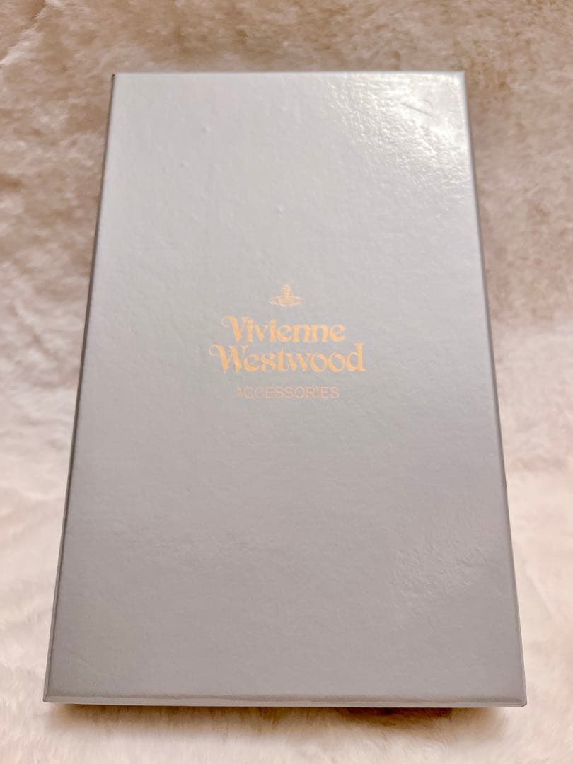 ゅ*様 【美品・最終値下げ】Vivienne Westwood 長財布 ピンク｜