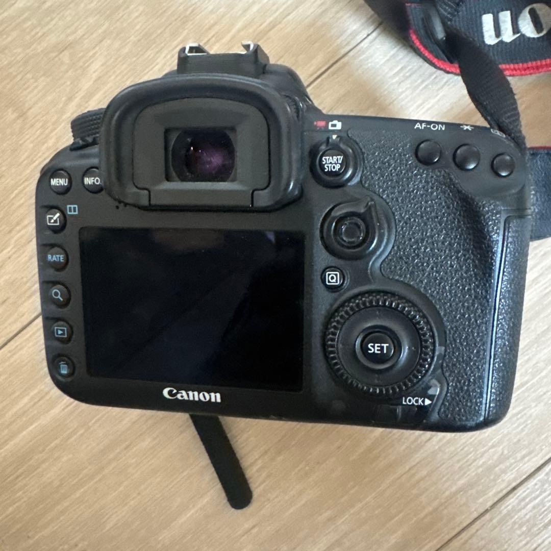 CANON　EOS7D カメラ