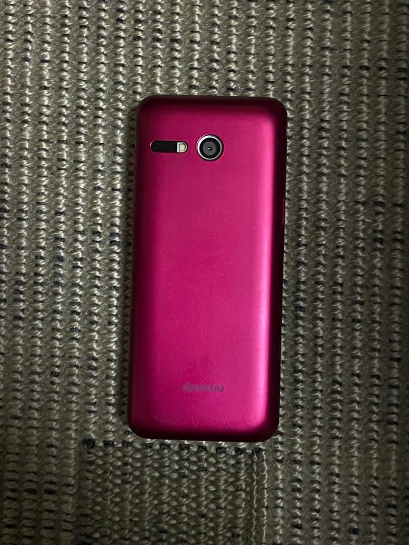 au KYF43 折りたたみ式携帯電話　京セラかんたんケータイライト ガラケー赤