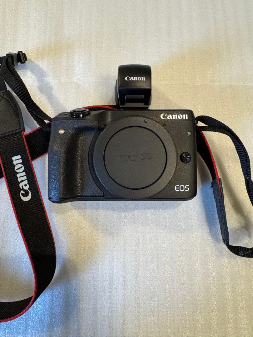 【美品】Canon EOS M3 ダブルズーム＋単焦点＋豪華付属品セット