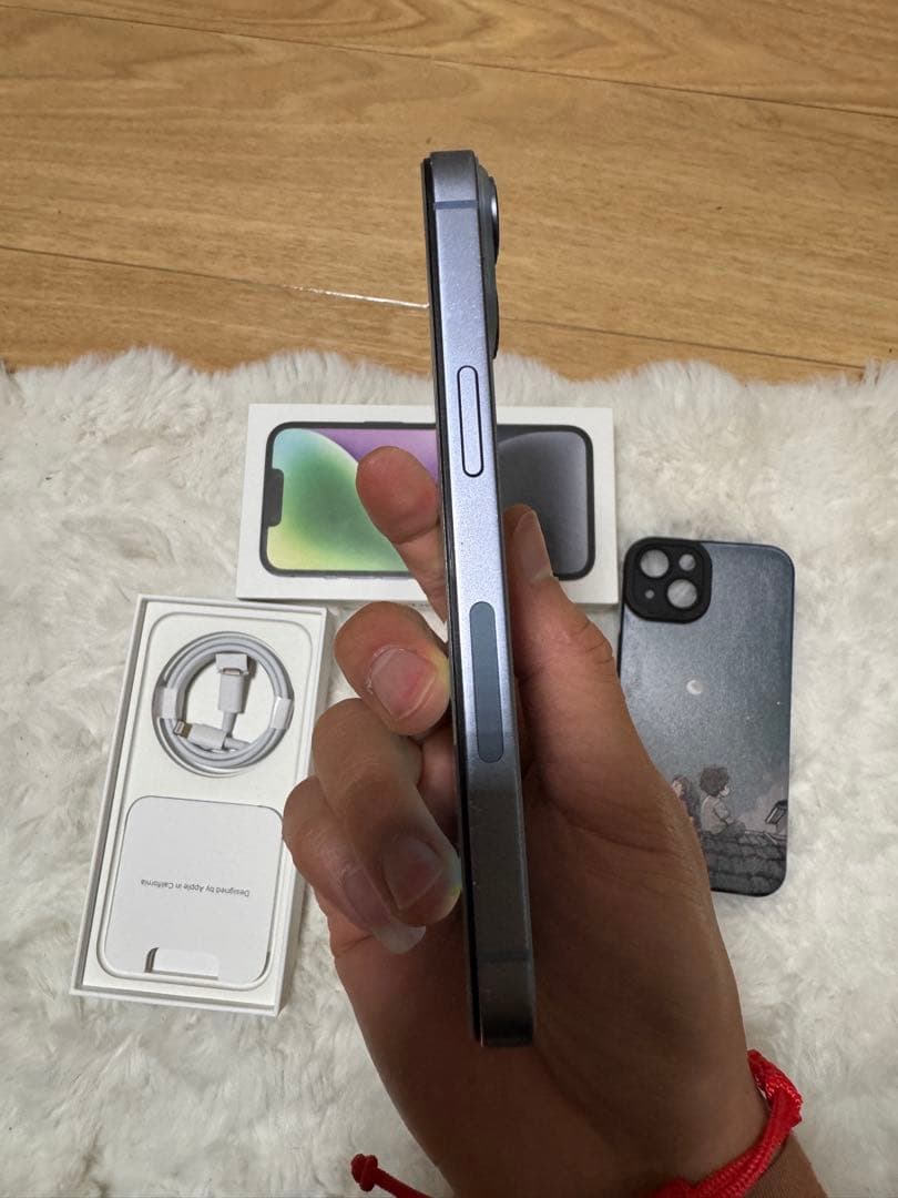 iPhone 14 Simフリー