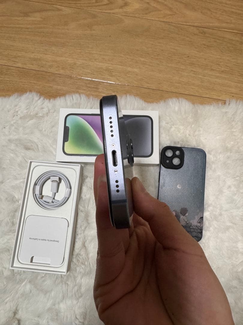 iPhone 14 Simフリー