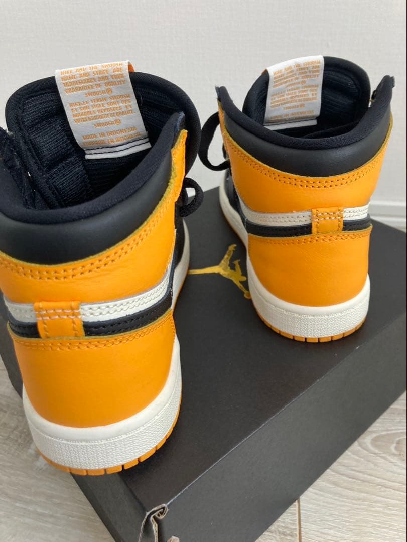 ☆美品★ナイキエアジョーダン1 High OG \"Taxi\" キッズ スニーカー