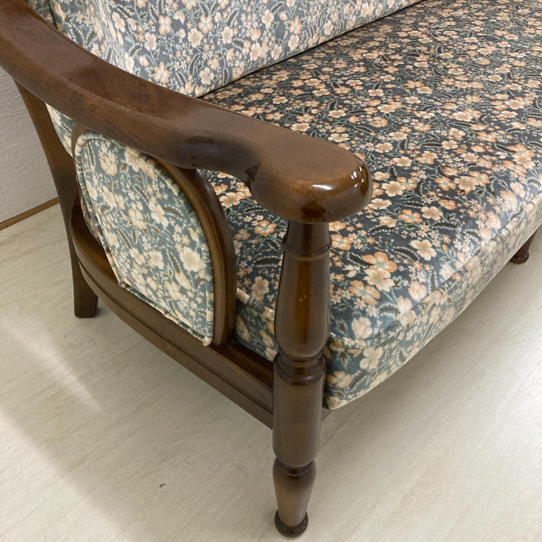 【カリモク】コロニアル　２人掛けソファ　ラブソファ