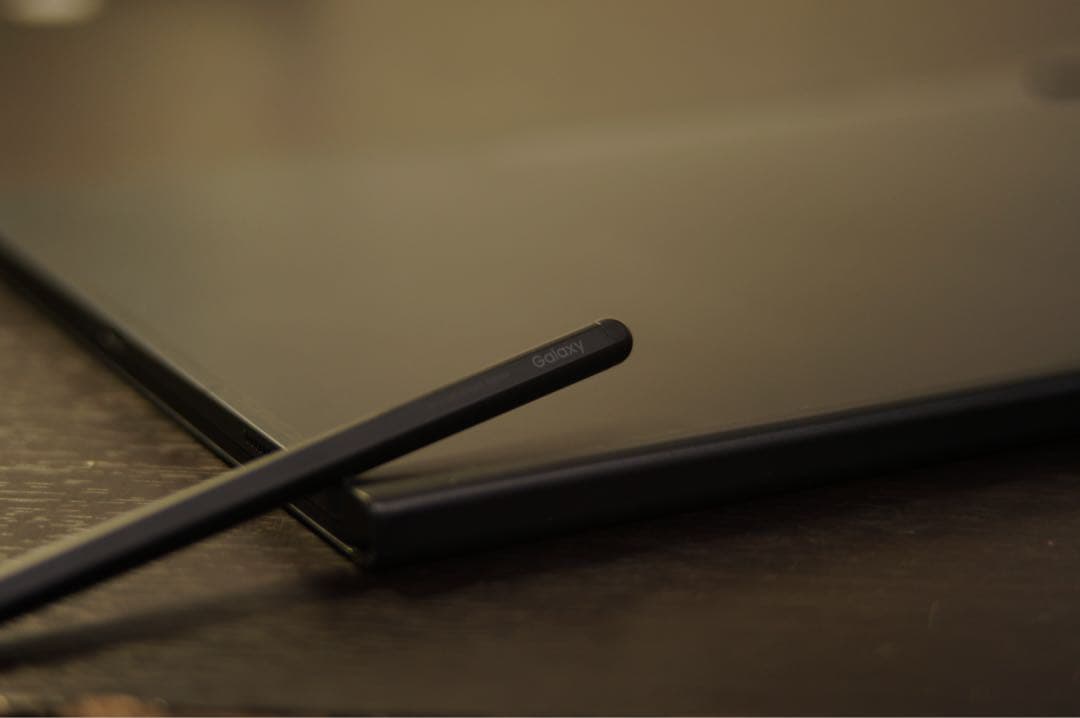 Galaxy Tab S8 Ultra本体 Sペン & 純正キーボードカバー付き