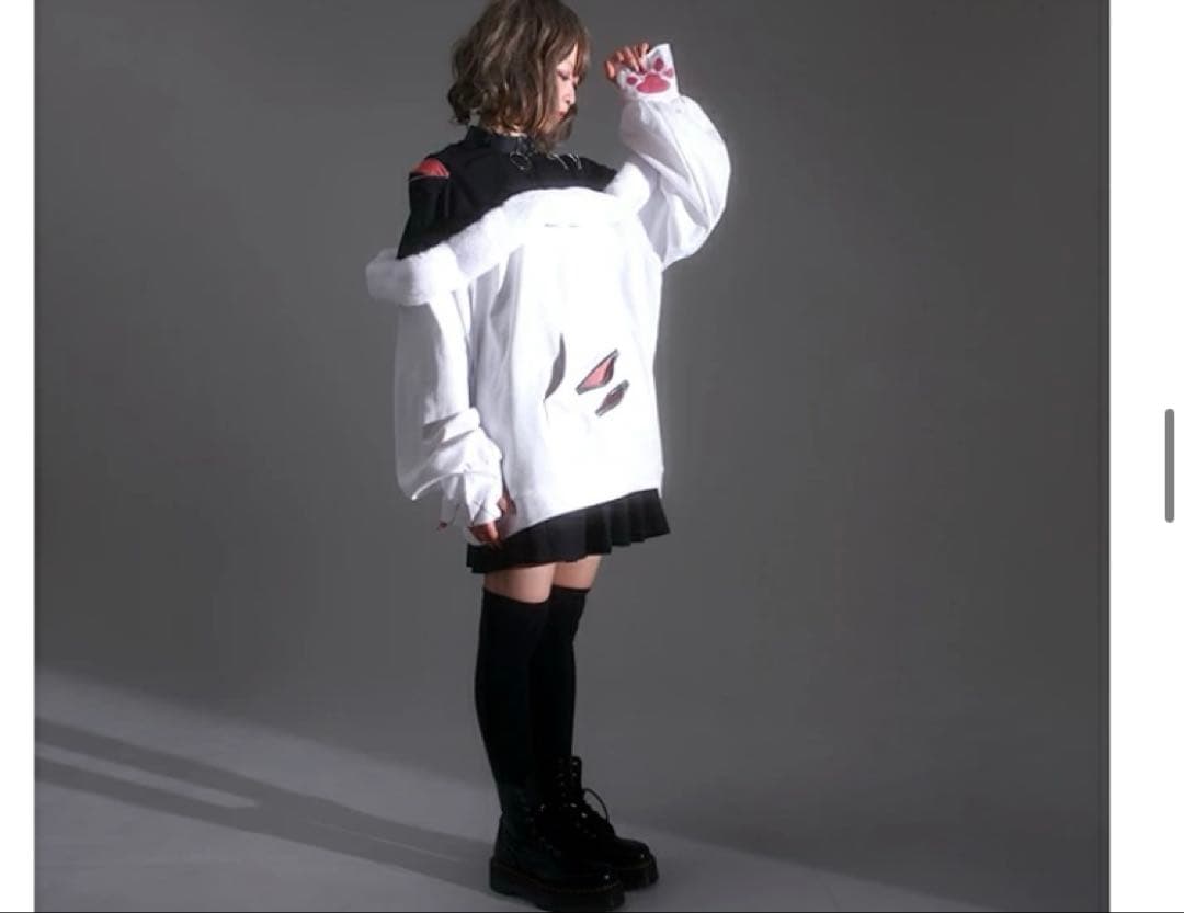 IRO IRO もふもふ娘のひっかきトップス トレーナー 白 ファー 肉球 新品