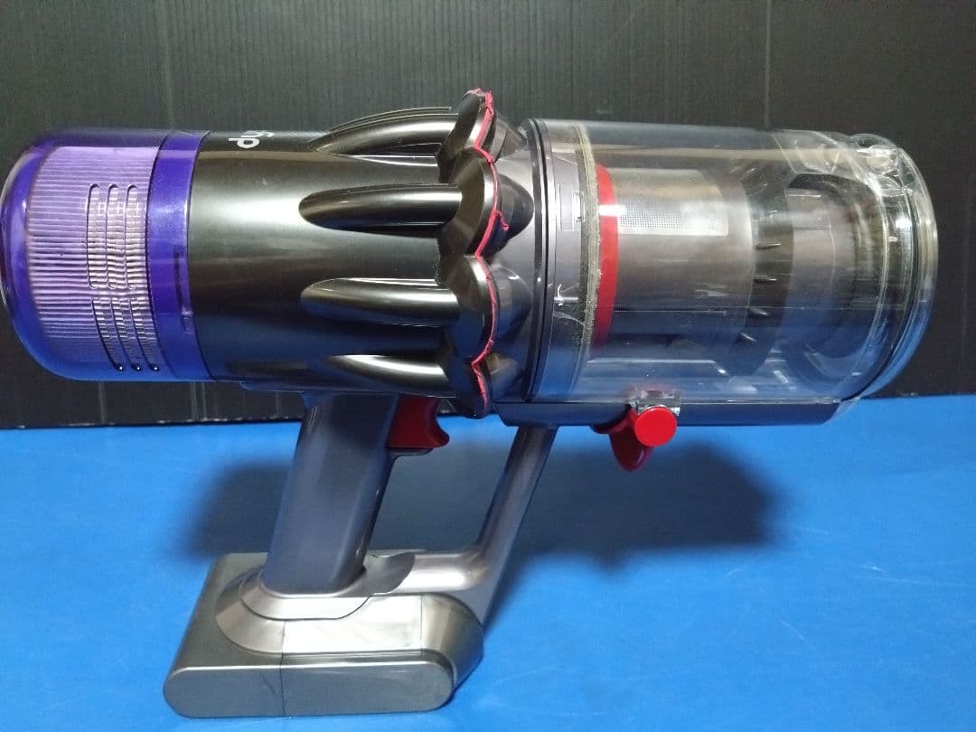 人気機種！状態良好！dyson‼️デジタルスリムフィラフィ SV18②