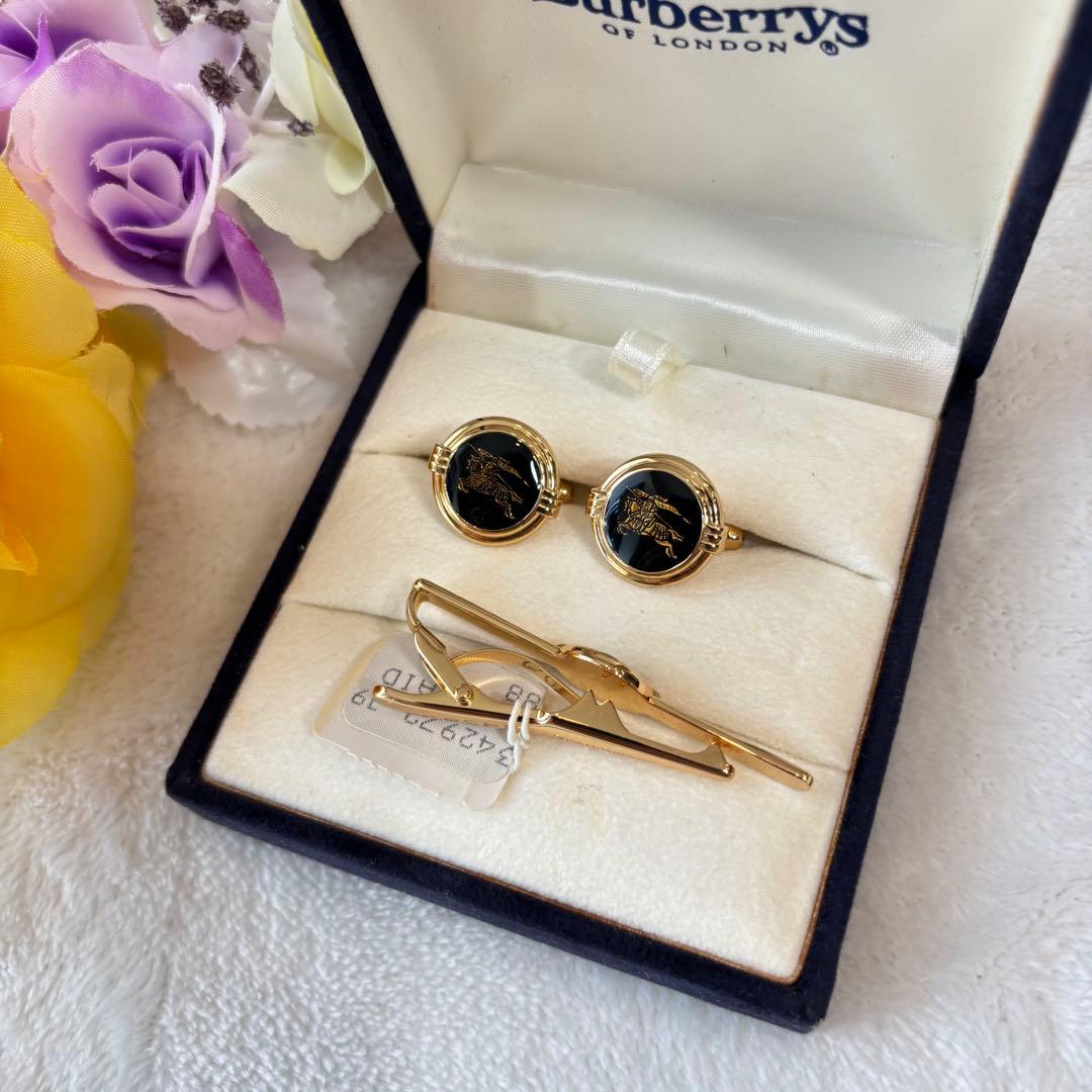 新品未使用✨　Burberry バーバリー　ネクタイピン　カフスセット　金金具