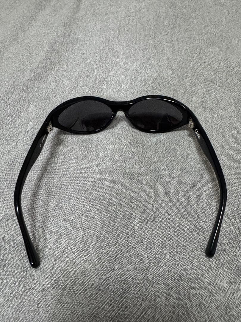 corteiz ブラック サングラス ケース付き