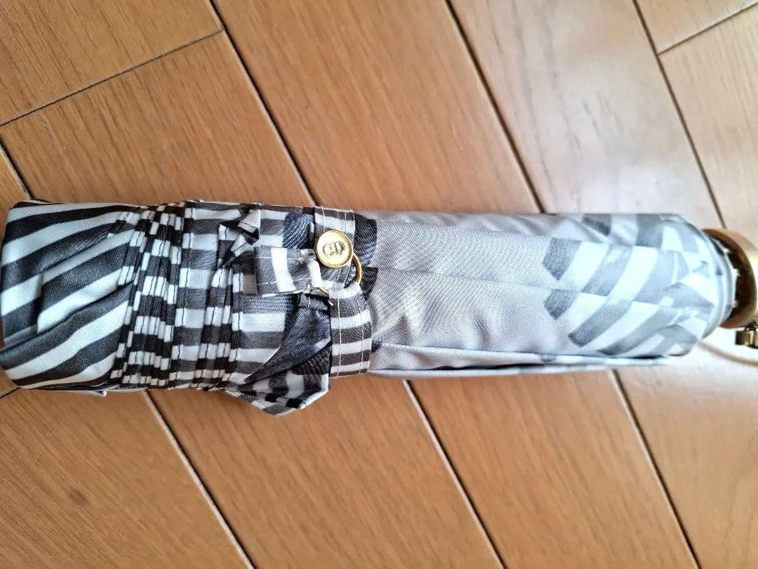 Christian Dior 折りたたみ傘 ストライプリボン新品未使用品