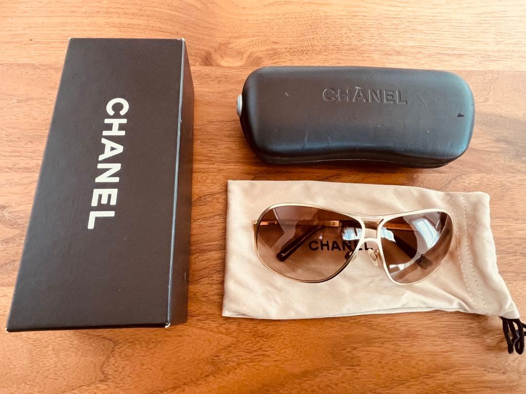CHANEL ブラウン サングラス ケース付き