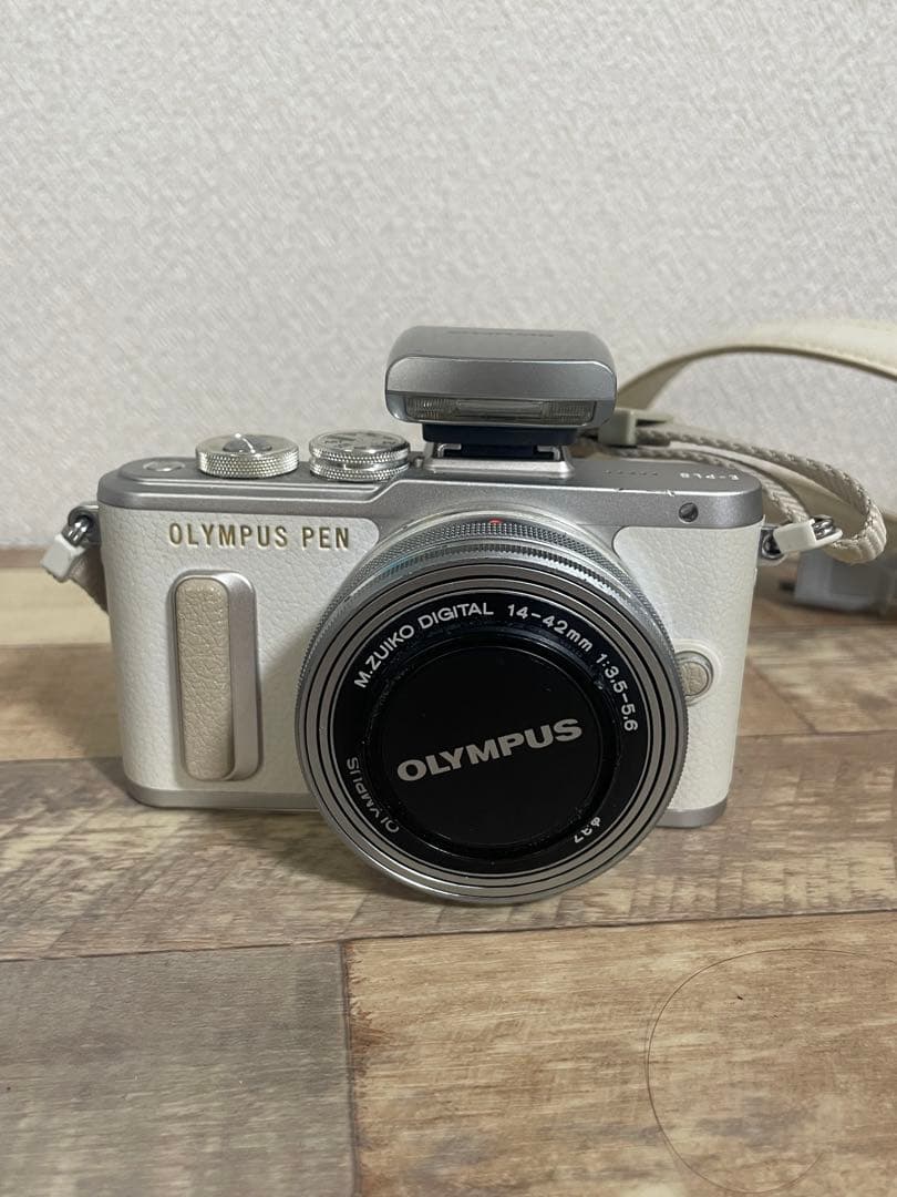 k*o様 OLYMPUS PEN E-PL8ミラーレスカメラ レンズセット